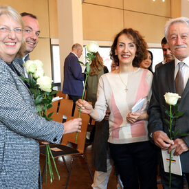 v.l.: Ilona Friedrich (Bürgermeisterin), Christian Geselle (Oberbürgermeister), Samar Zachour, Nabil Shmai