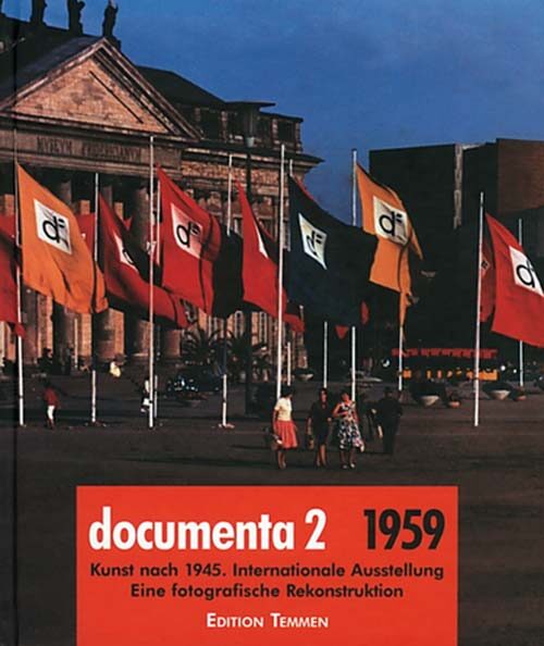 Buchcover mit Fahnen der documenta 2
