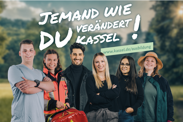 Gruppe an Auszubildenden mit dem Text: Jemand wie du verändert Kassel