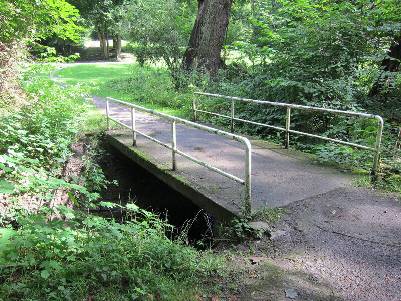 Brücke im Park Schönfeld