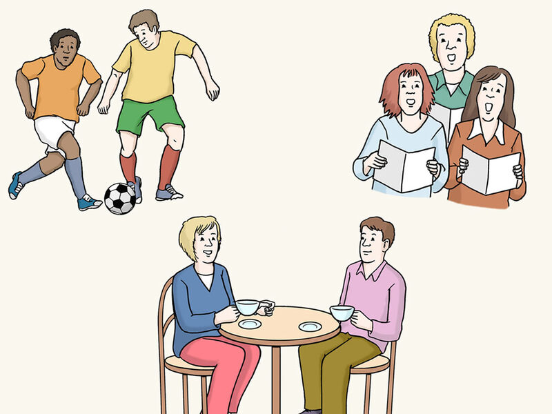 Symbolbild Freizeit: Personen die Fußball spielen, im Chor singen oder am Tisch sitzen und Kaffee trinken