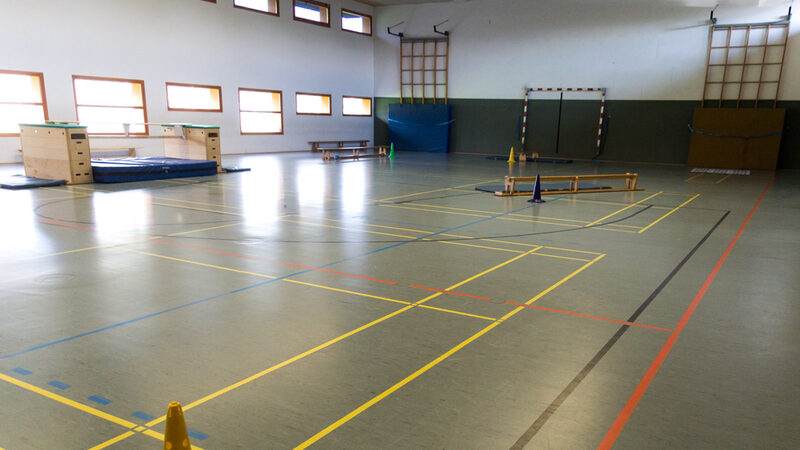 Innenansicht Turnhalle Grundschule Waldau